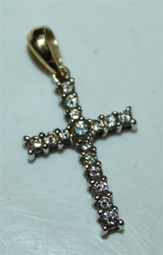 18ct gold and diamond cross pendant